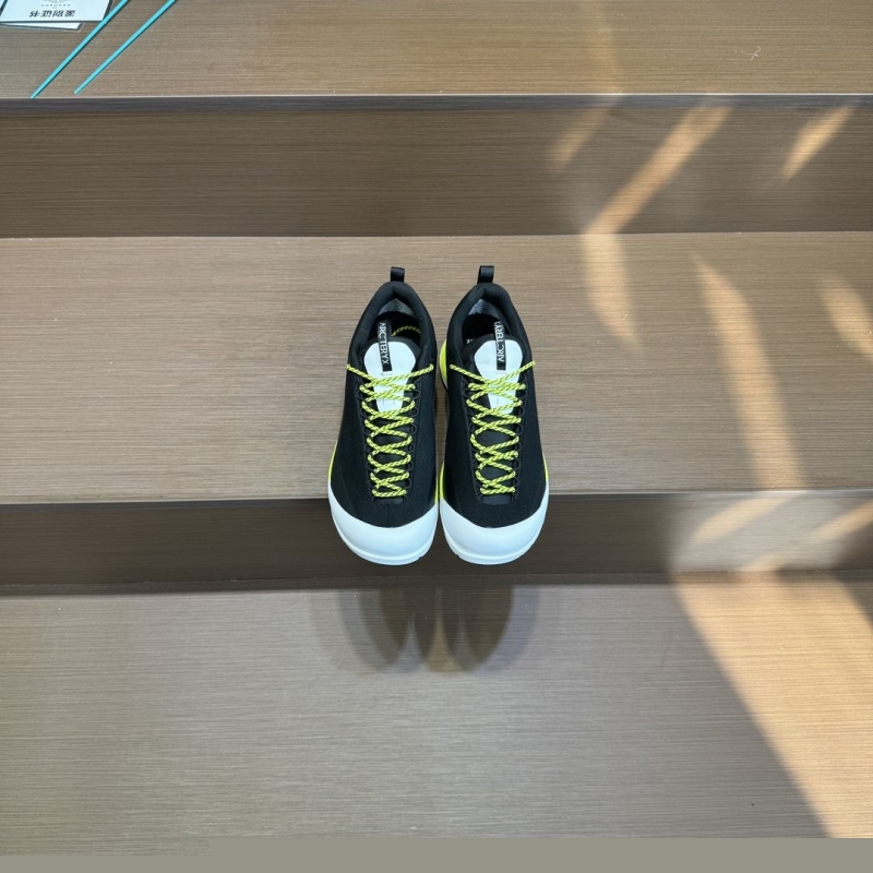 Roger Vivier Casual Shoes